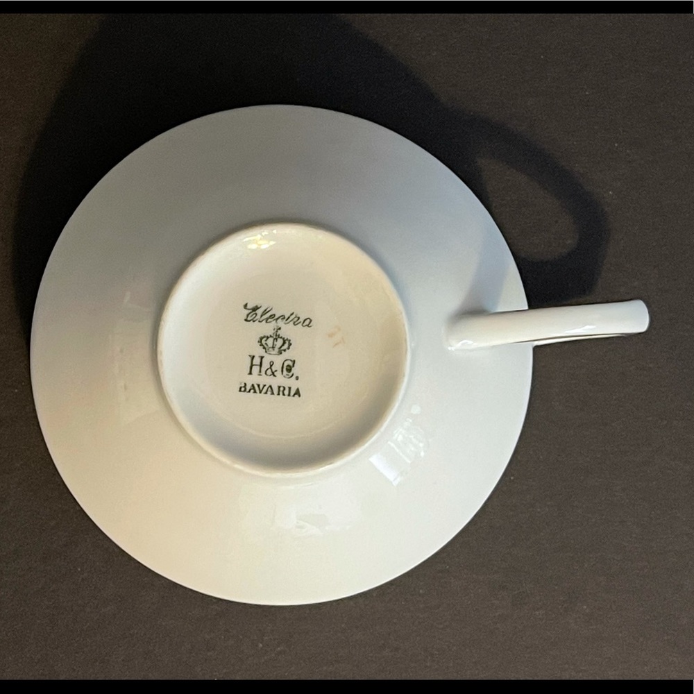H&Co Greek Key‎ ‘Electra’ Porcelain Flat Tea Cup - Picture 5 of 6